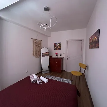 Moonlight Апартаменти *